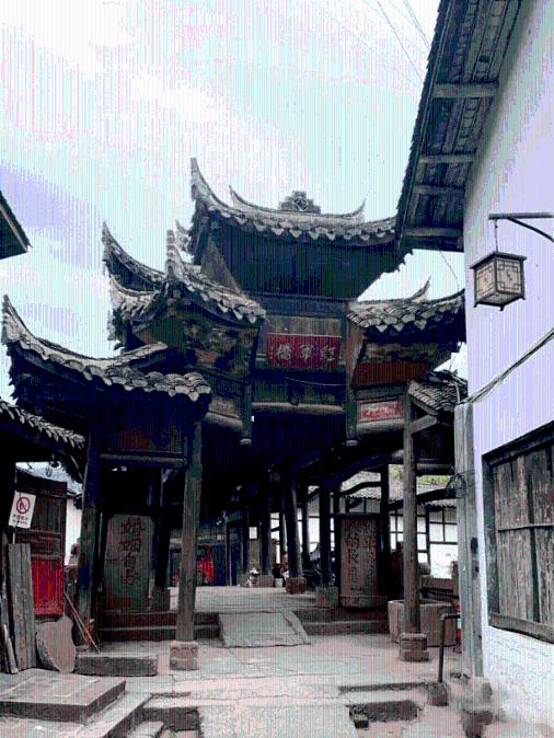 救援中世纪女王
